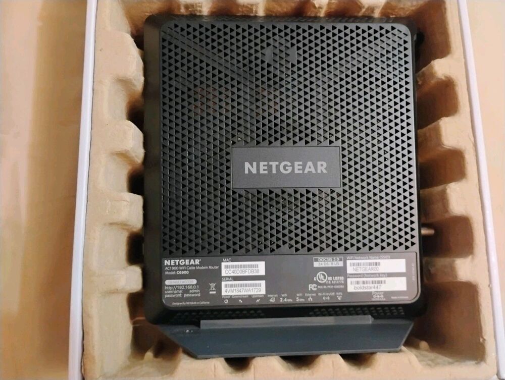 NETGEAR Nighthawk AC1900 WiFi Cable Modem Router C6900 - Picture 4 of 7